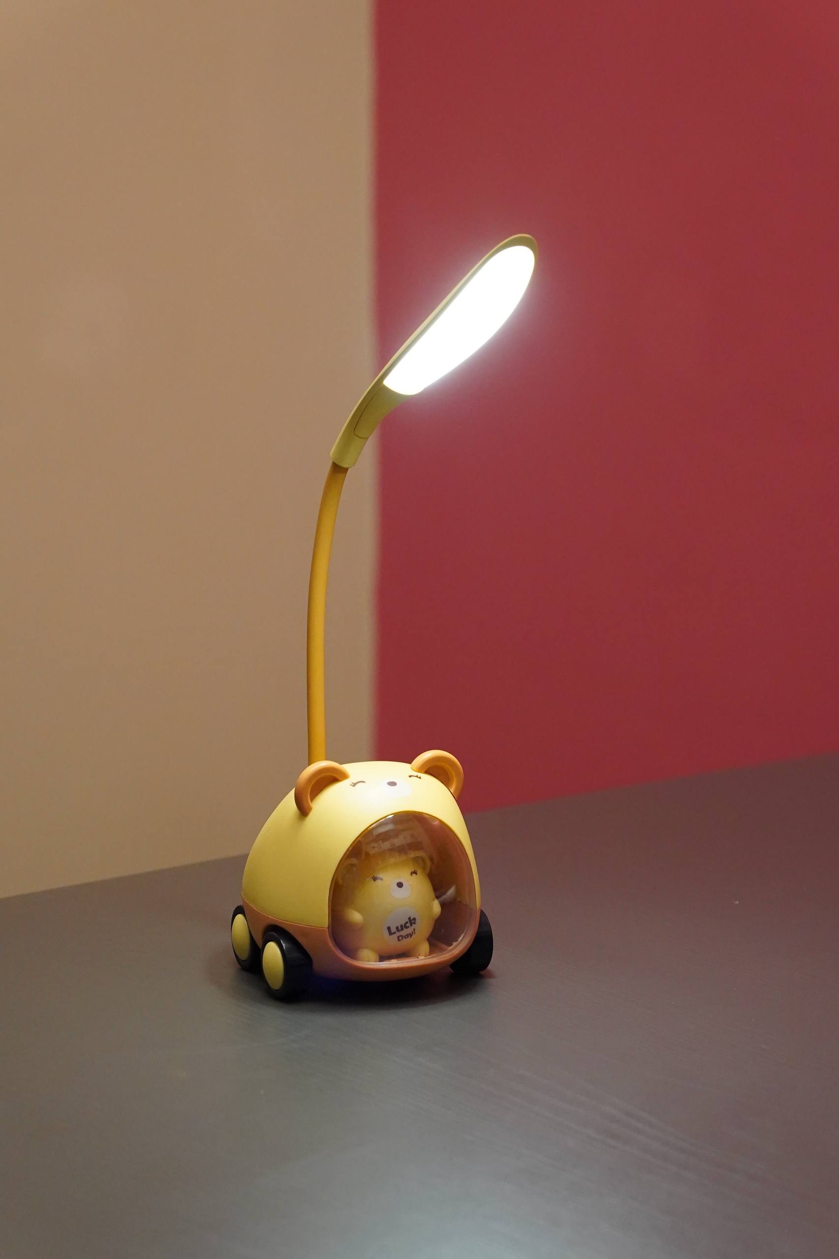 LED Night Desk Lamp On wheel