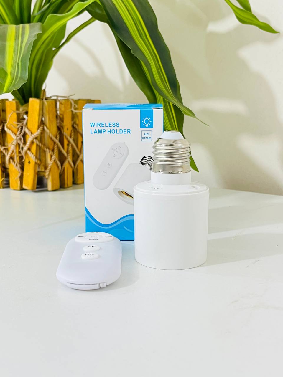 E27 screw Wireless Bulb Lamp Holder